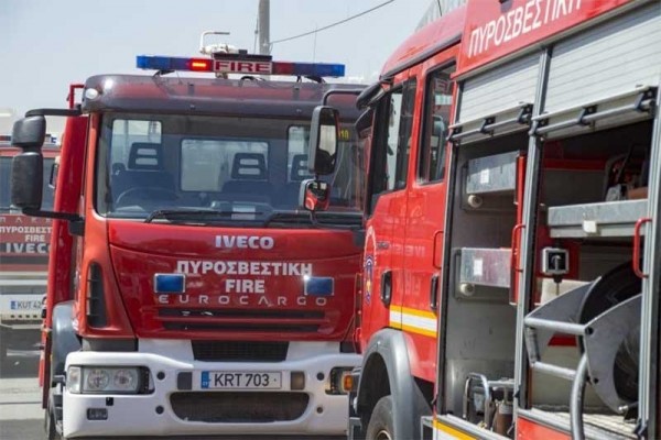 Gale force winds closed roads, caused fires (Update 3)